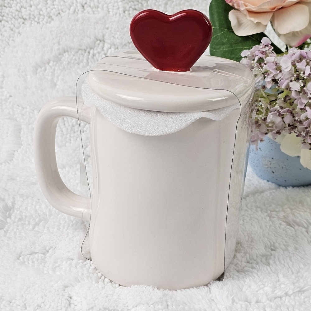Rae Dunn Mug with Heart Topped Lid - Picture 3 of 8
